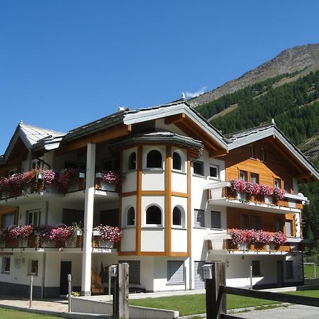 Ferienwohnung Haus Alpenstern Saas-Grund Exterior foto