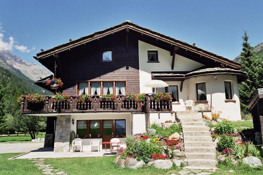 Ferienwohnung Haus Alpenstern Saas-Grund Zimmer foto