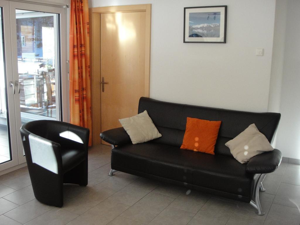 Ferienwohnung Haus Alpenstern Saas-Grund Zimmer foto