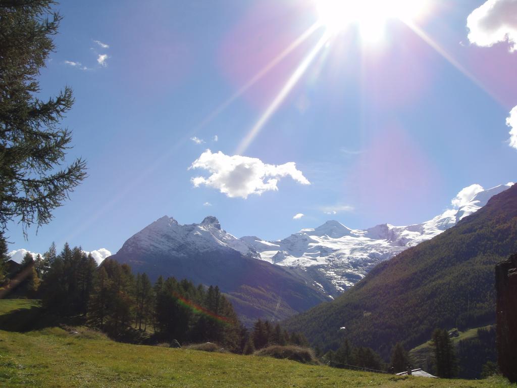 Ferienwohnung Haus Alpenstern Saas-Grund Exterior foto