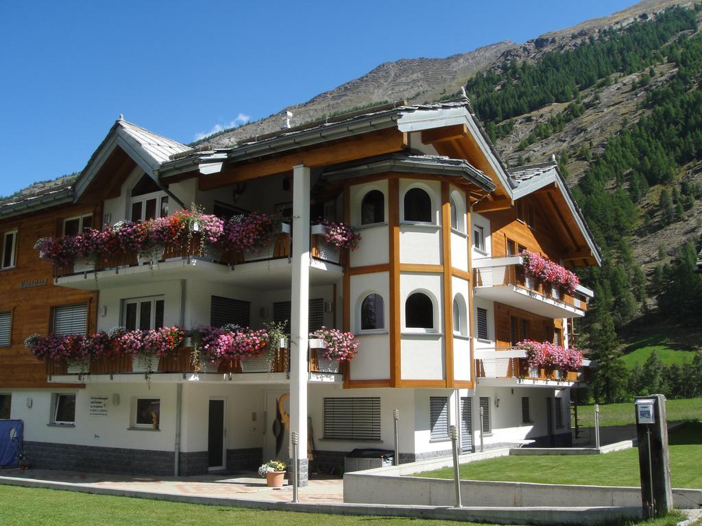 Ferienwohnung Haus Alpenstern Saas-Grund Exterior foto