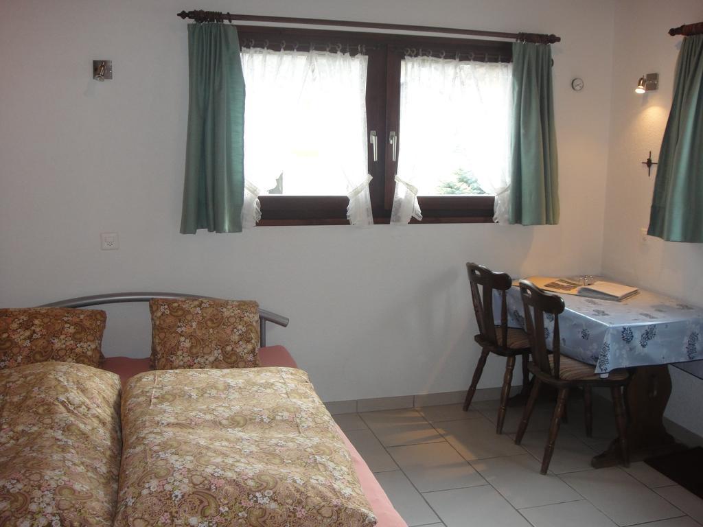 Ferienwohnung Haus Alpenstern Saas-Grund Zimmer foto